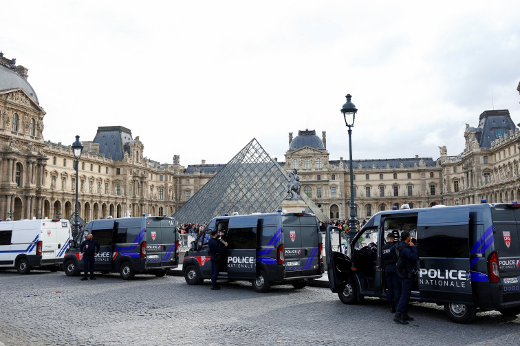 Detained Louvre heist suspects have partially recognised involvement, prosecutor says