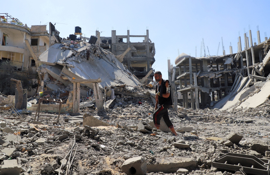 Israel and Hamas agree to Gaza ceasefire and return of hostages