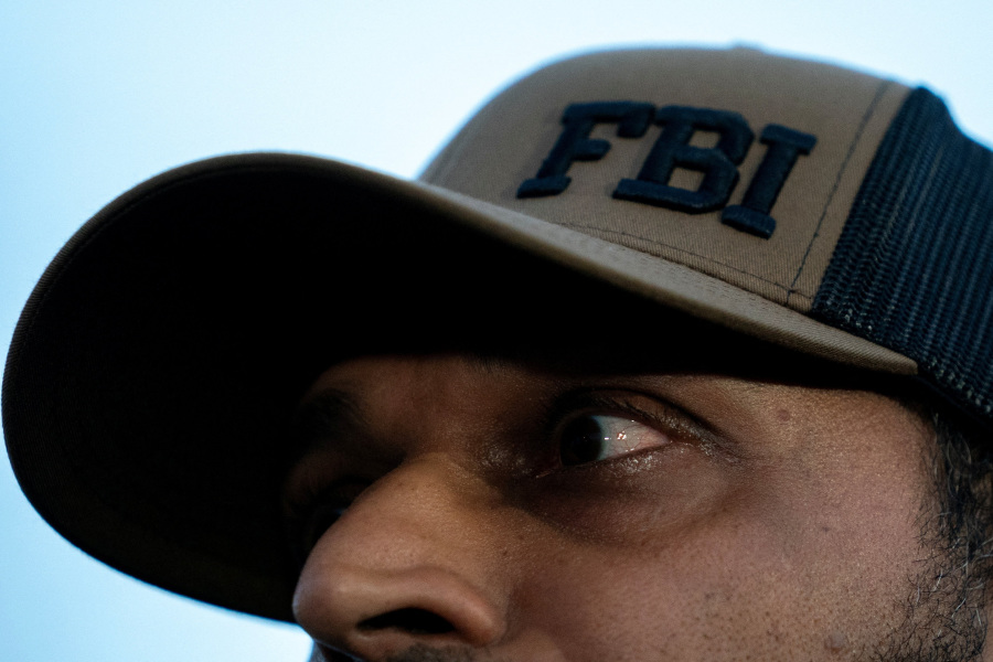 FBI probes gunman s motives in ambush shooting of Guardsmen near White House