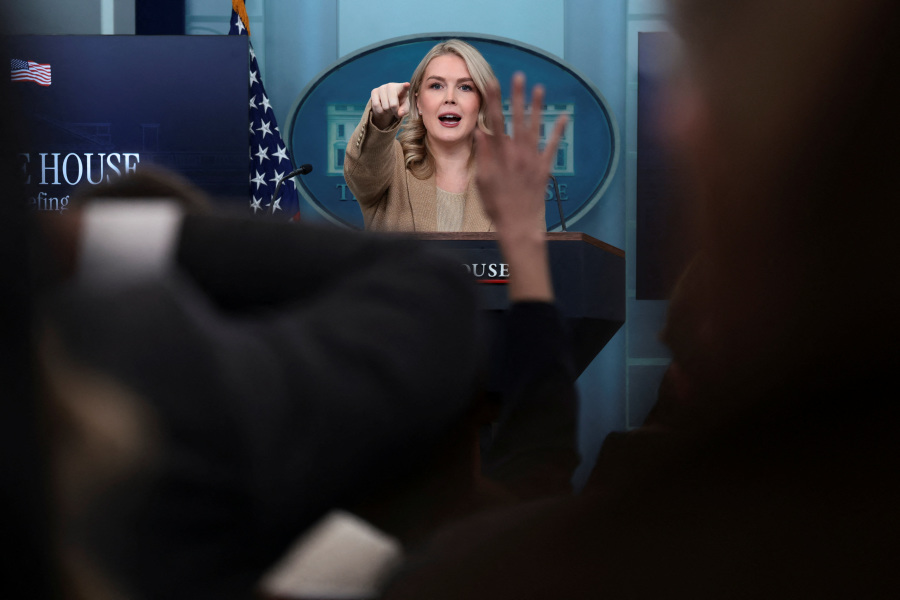 White House: Admiral approved second strike on boat from Venezuela, was well within legal right to do so