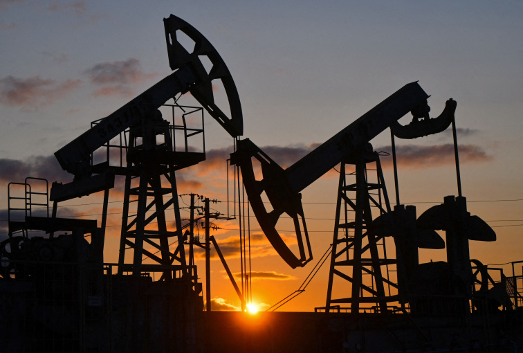 Russia s monthly oil and gas revenue poised to hit lowest since August 2020