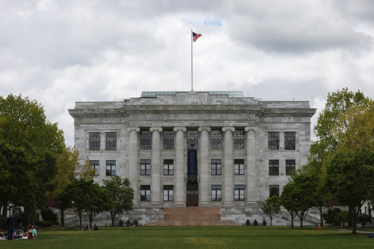 Ex-Harvard morgue manager who sold stolen body parts receives eight-year sentence