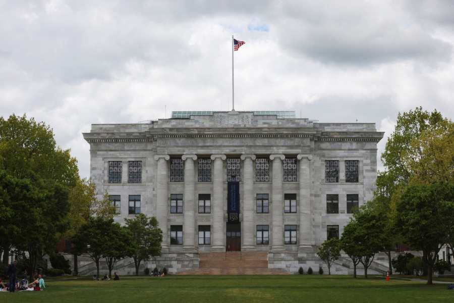 Ex-Harvard morgue manager who sold stolen body parts receives eight-year sentence