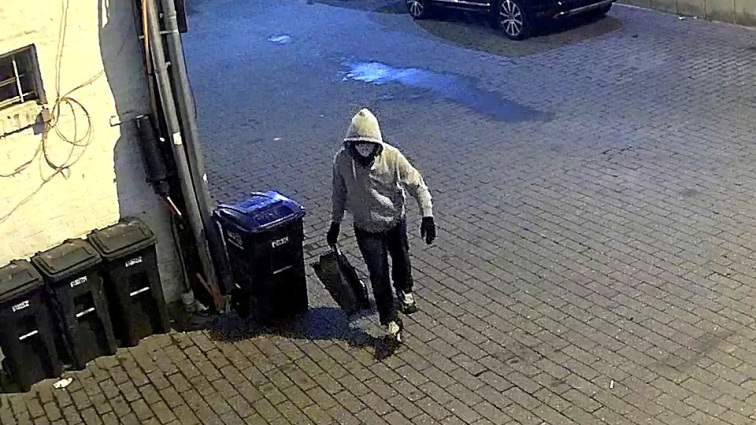 US man accused of planting pipe bombs ahead of Capitol riot to appear in court