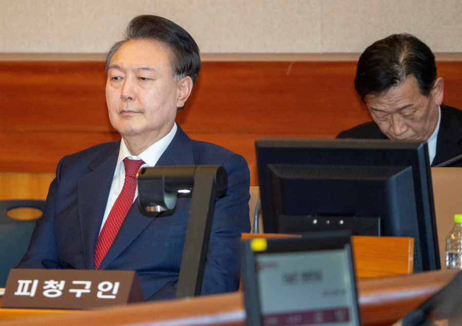 South Korea court cancels President Yoon s arrest warrant, Yonhap says