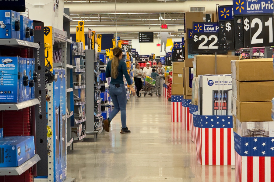 Trump tells Walmart to  eat the tariffs  instead of raising prices