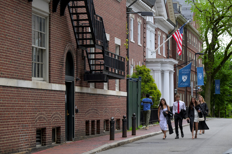 Long advantageous, Harvard s China ties become a political liability