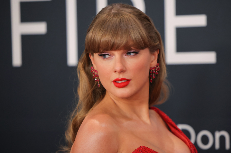 Kendrick Lamar, Taylor Swift compete for American Music Awards