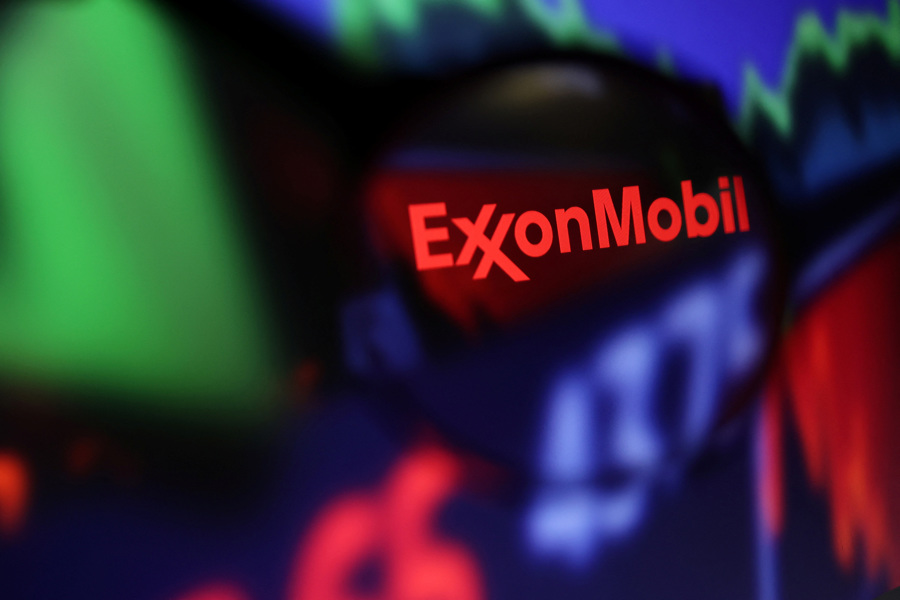 US axes 24 clean energy projects, including at Exxon s Baytown
