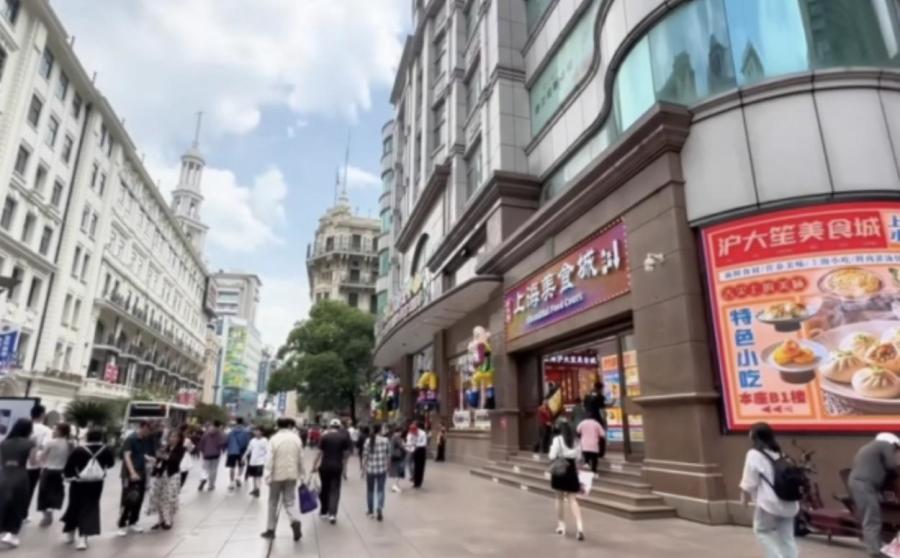 China’s May Day Holiday Consumption Falls Below Pre-Pandemic Levels, Movie Box Office Plunges by 51.27