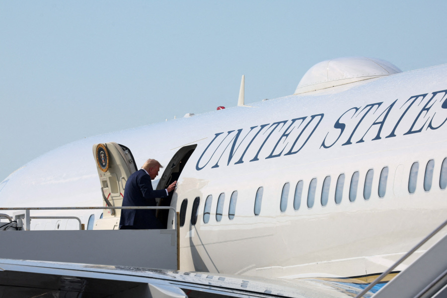 Boeing proposes 2027 delivery date for new Air Force One jets, official says