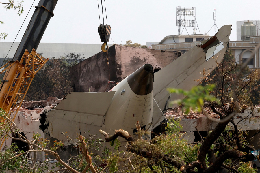 Boeing 787’s emergency-power system likely active before Air India crash, WSJ reports
