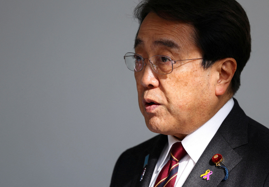 Japan s trade negotiator says US tariff talks are  in a fog 
