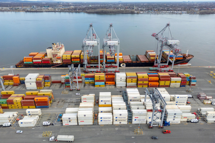Trump puts 35 tariff on Canada, eyes 15-20 tariffs for others