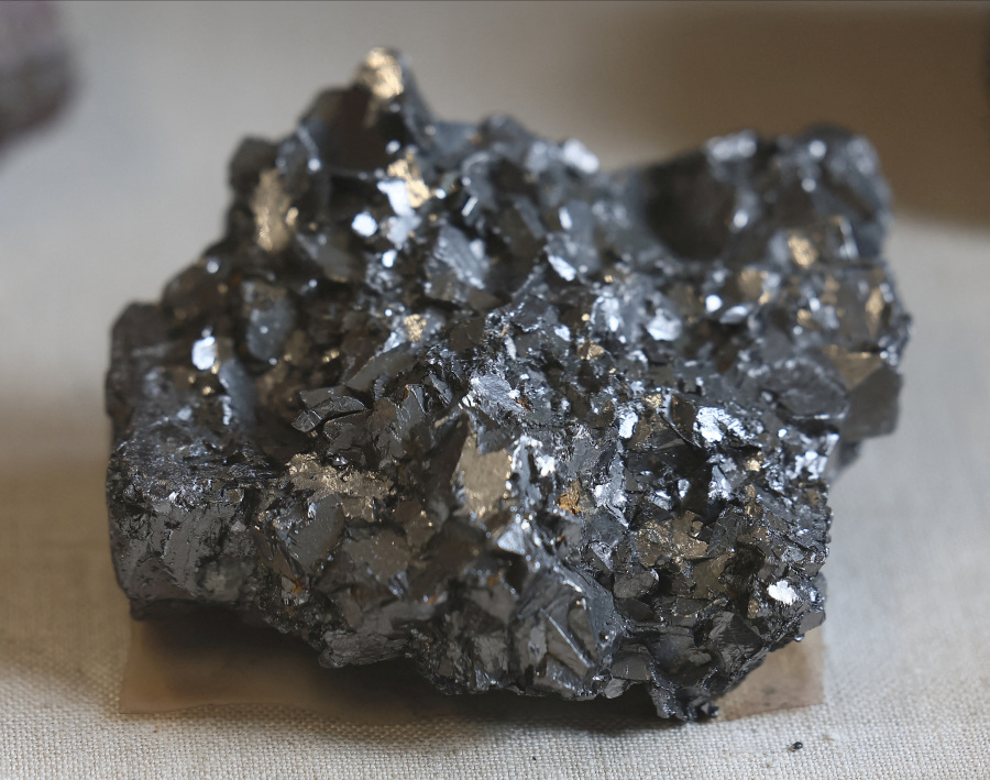 US set to impose 93.5 tariff on graphite from China, Bloomberg News reports