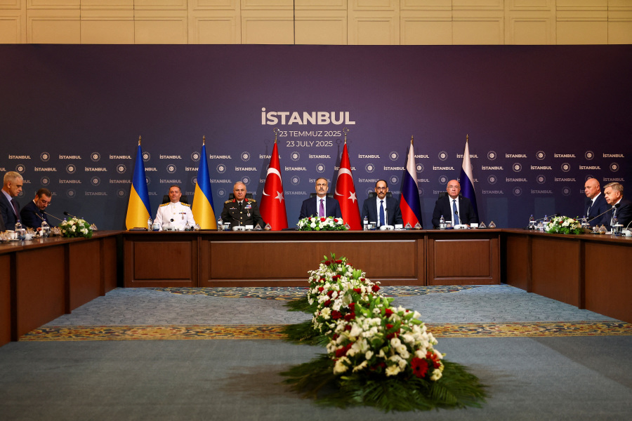 Russia and Ukraine start first peace talks in seven weeks as clock ticks on Trump ultimatum
