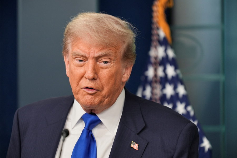 US judge reaffirms nationwide injunction blocking Trump executive order on birthright citizenship