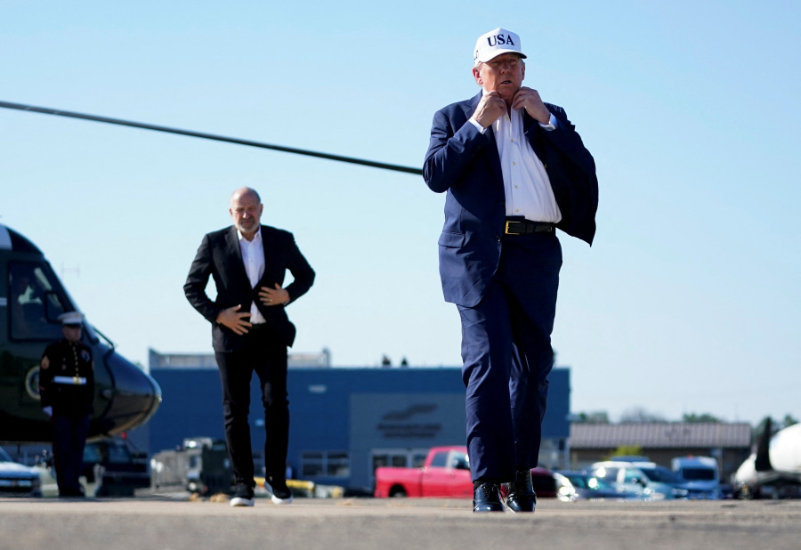 Trump eyes Aug 1 trade deals as EU, China talks continue, US Commerce chief says