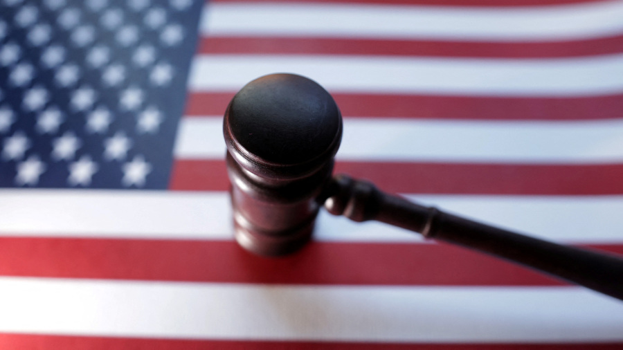 US judge clears the way for imminent deportation of 8 migrants to South Sudan