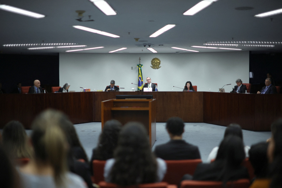 Judge in US crosshairs warns Brazil banks not to apply sanctions locally