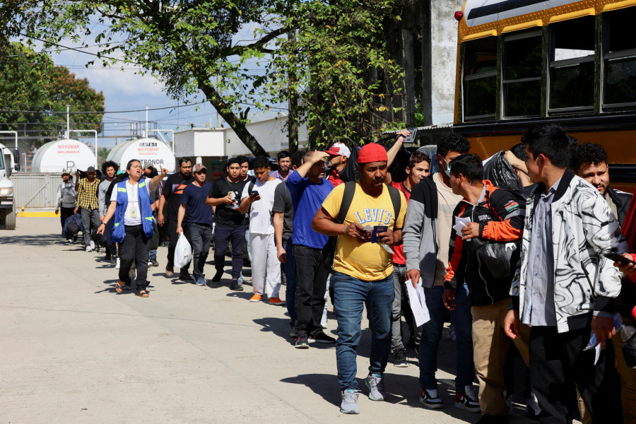 Trump can end deportation protections for 60,000 immigrants, appeals court says
