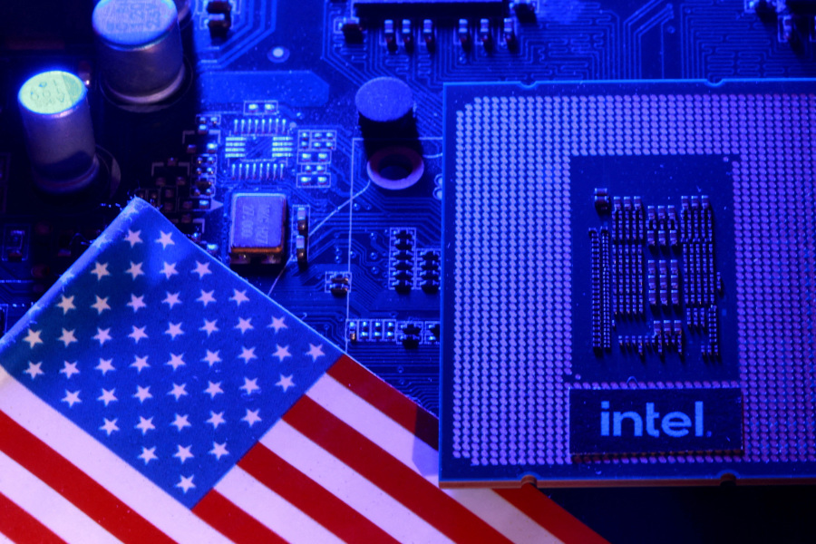 US makes it harder for SK Hynix, Samsung to make chips in China