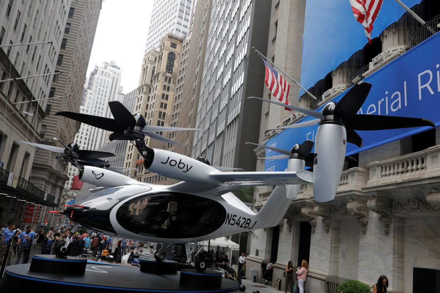US launching pilot program to speed air taxi deployment
