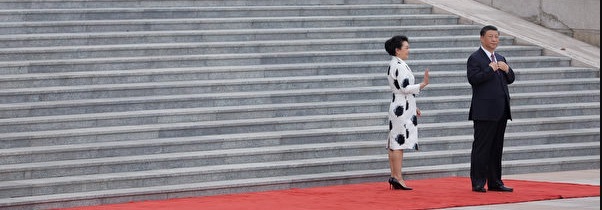 Official Media Reports Indicate a Minor Change in Peng Liyuan s Activities, Which Carries Significance