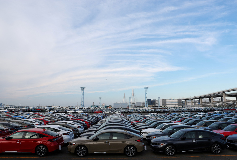 Trump signs order to bring lower Japanese auto tariffs into effect