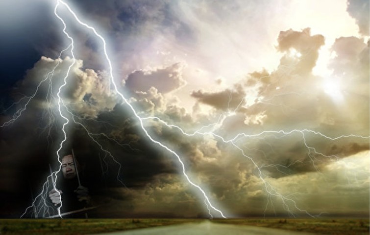 Xi Jinping s Visit to the Troops:  Enthusiastic  or  Indifferent  Reactions from the Entire Military