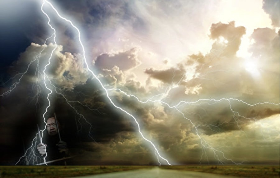 Xi Jinping s Visit to the Troops:  Enthusiastic  or  Indifferent  Reactions from the Entire Military