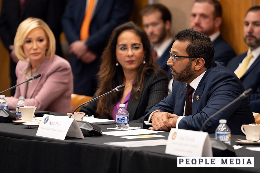 Iran-linked hackers claim breach of&nbsp;FBI director s personal email; DOJ official confirms break-in