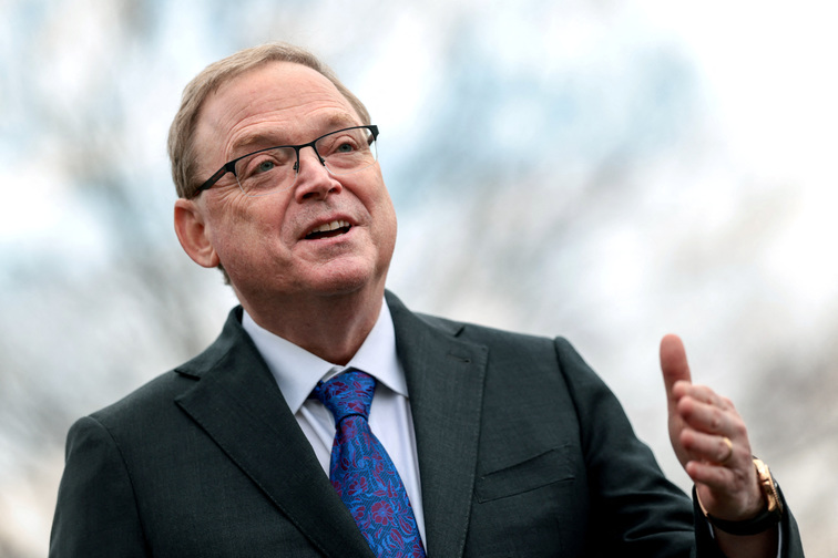 White House says US seeking fertilizer from Venezuela, Morocco