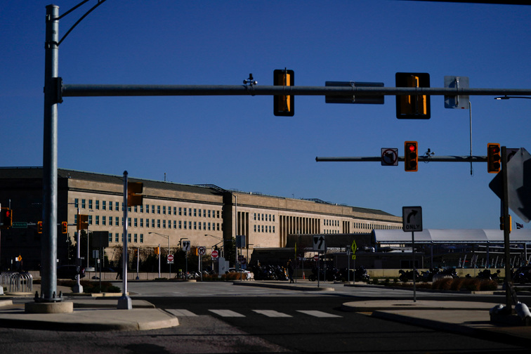 FAA, Pentagon sign agreement on deploying anti-drone laser system near Mexico