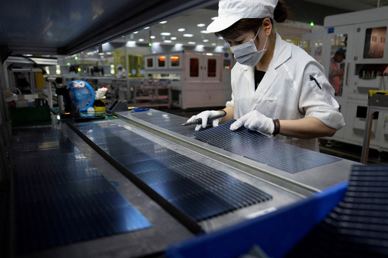 Exclusive-China weighs curbs on exports of solar manufacturing equipment to US