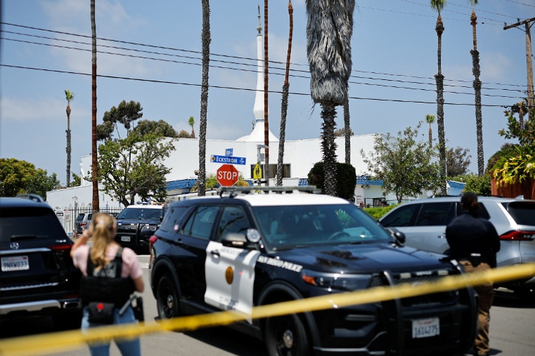 Mayor reports  active shooter situation  at Islamic Center of San Diego