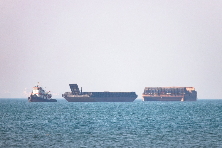 Middle East truce in doubt as US and Iran fight for control of Strait of Hormuz
