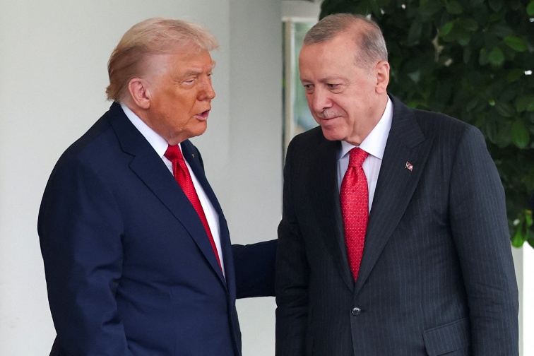 Trump notifies Congress of Turkey engine sale