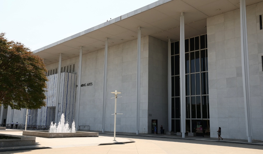 Kennedy Center board votes to inscribe Trump s name on building