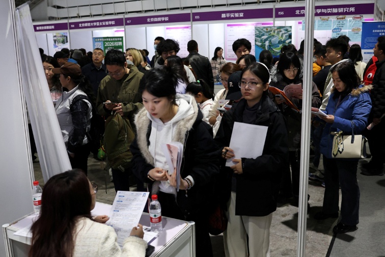 China s youth jobless rate hits 11-month high in July