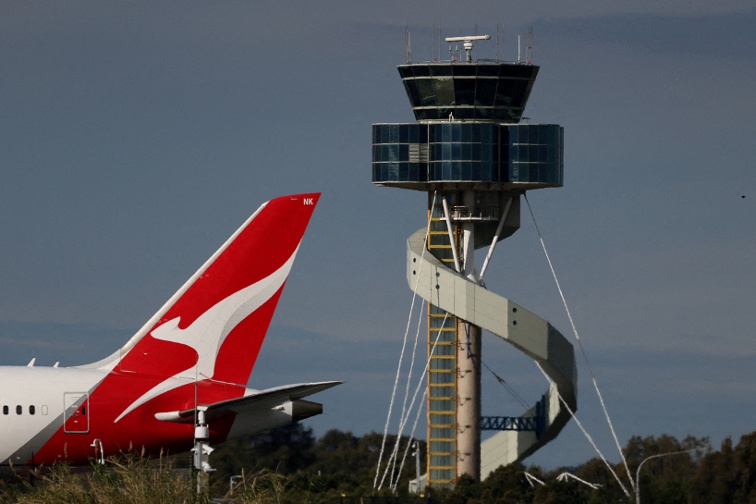 Sydney airport near-miss involved controllers flagged as high-fatigue risk, records show